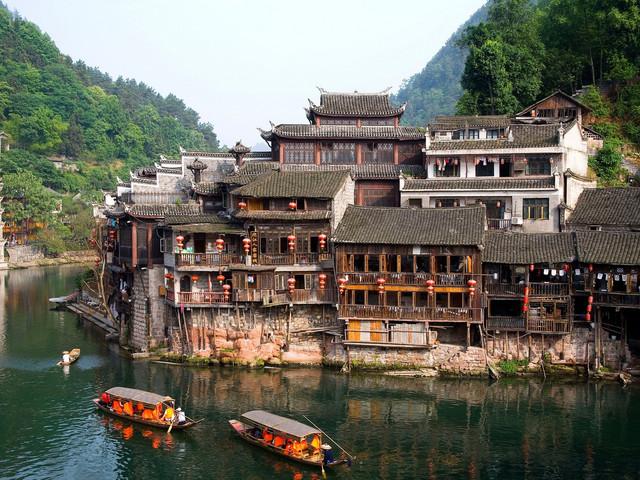 逃离神秘海底世界